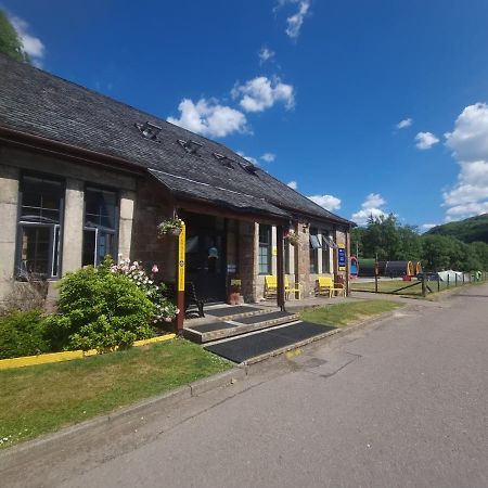 Blackwater Hostel Кинлохливен Экстерьер фото