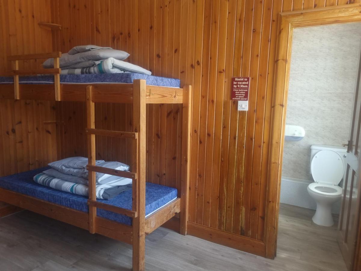 Blackwater Hostel Кинлохливен Экстерьер фото