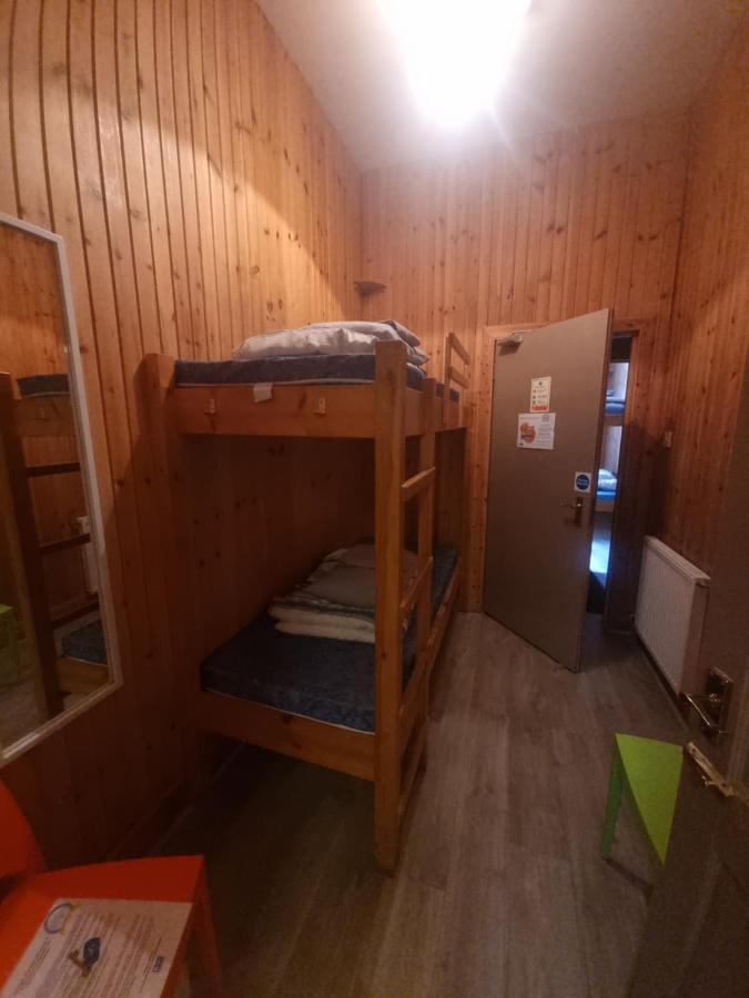 Blackwater Hostel Кинлохливен Экстерьер фото