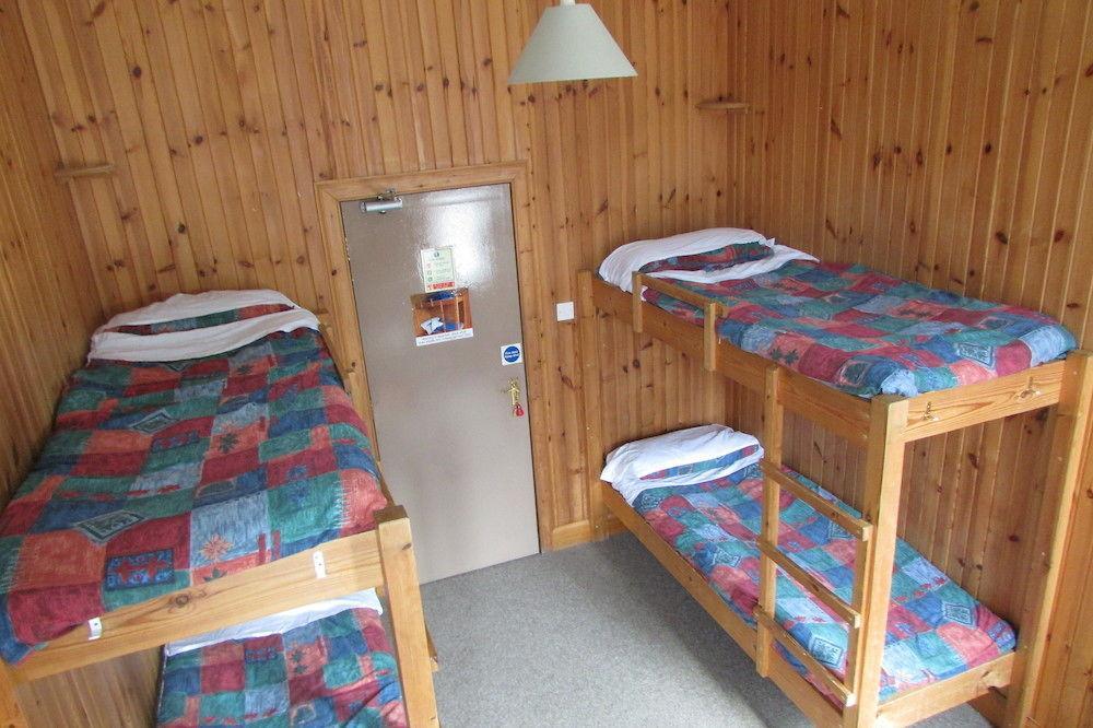 Blackwater Hostel Кинлохливен Экстерьер фото