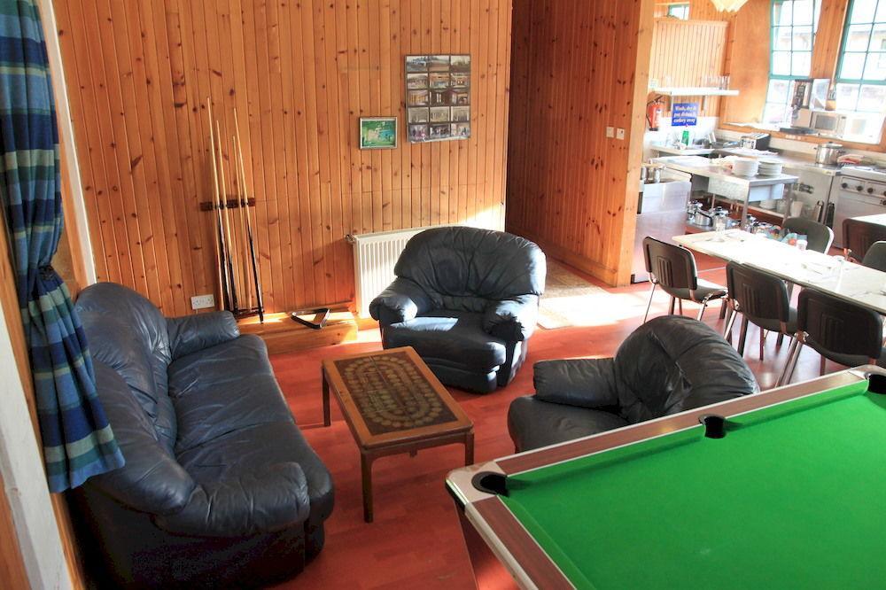 Blackwater Hostel Кинлохливен Экстерьер фото
